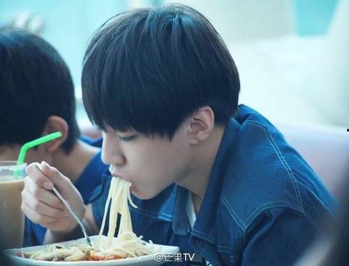 爆料吃瓜王俊凯视频大全,揭秘吃瓜王俊凯的幕后故事